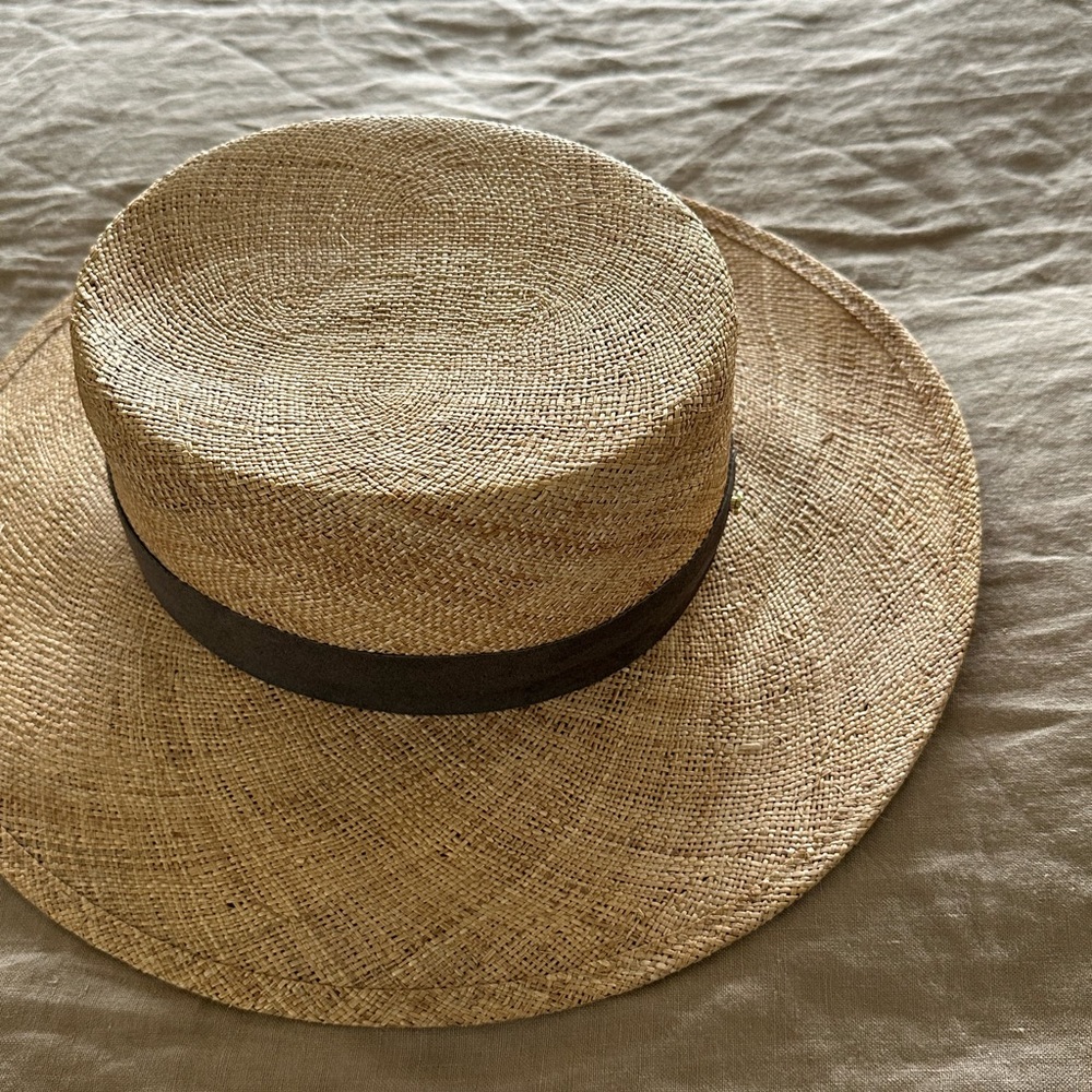 Janessa Leone straw hat GREAT CONDITION - Picture 3 of 5